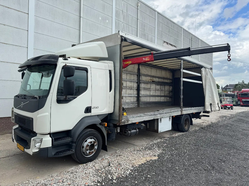 Volvo FL 250 4X2 EURO 6 + FASSI MICRO M25A.12 - Tovornjak s ponjavo, Tovornjak z dvigalom: slika 1 Volvo FL 250 4X2 EURO 6 + FASSI MICRO M25A.12 - Tovornjak s ponjavo, Tovornjak z dvigalom: slika 1