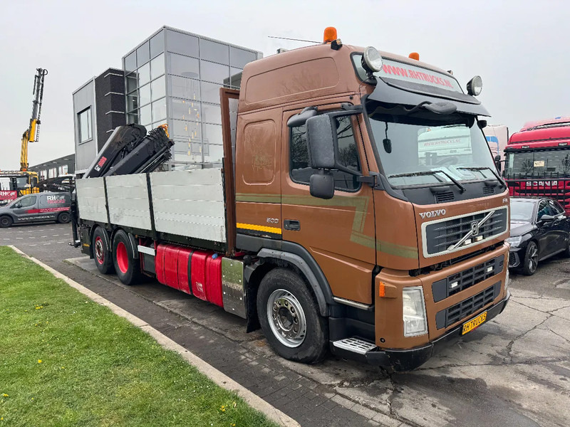 Tovornjak s kesonom, Tovornjak z dvigalom Volvo FM 500 6X2 EURO 5 HIAB 211 EP5 + REMOTE CONTROL: slika 9 Tovornjak s kesonom, Tovornjak z dvigalom Volvo FM 500 6X2 EURO 5 HIAB 211 EP5 + REMOTE CONTROL: slika 9