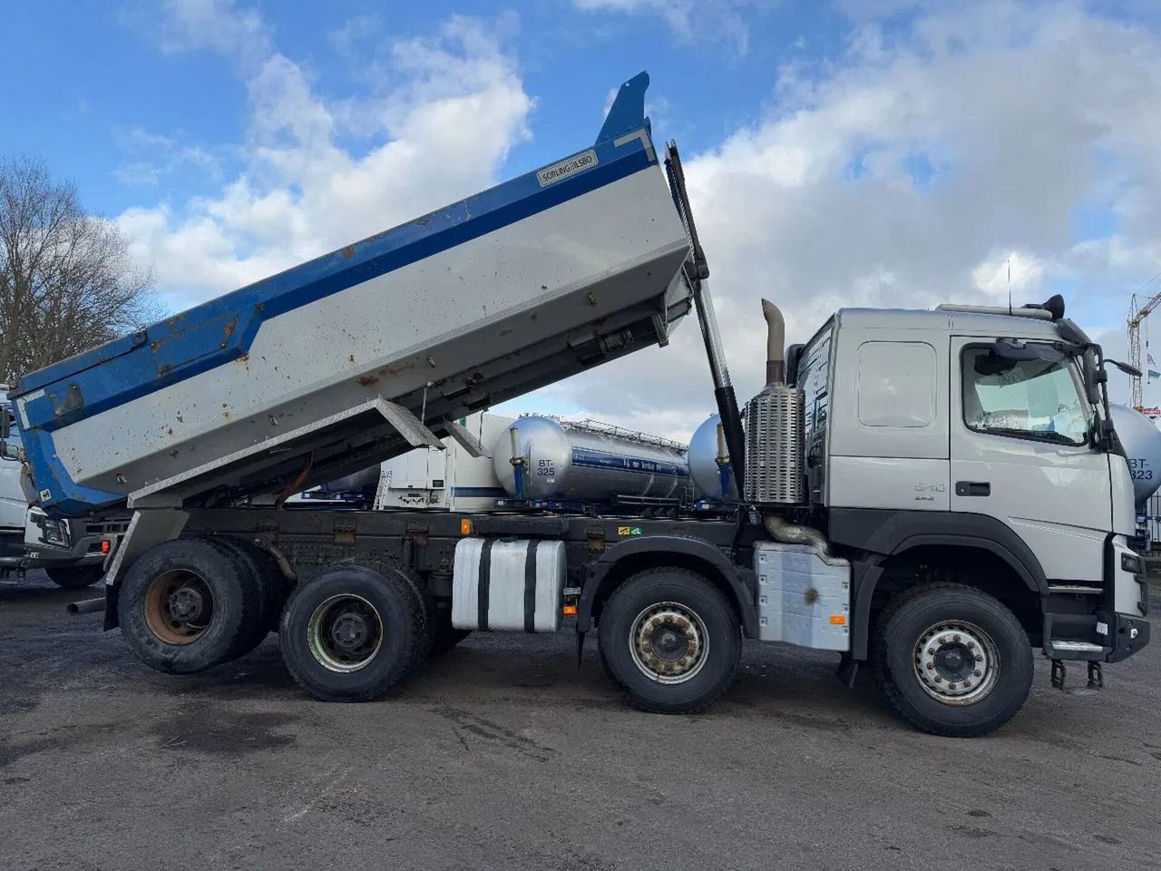 Volvo FMX 540 8X4 - EURO 6 + KIPPER + LIFTING AXLE Volvo FMX 540 8X4 - EURO 6 + KIPPER + LIFTING AXLE - Tovornjak prekucnik: slika 3 Volvo FMX 540 8X4 - EURO 6 + KIPPER + LIFTING AXLE Volvo FMX 540 8X4 - EURO 6 + KIPPER + LIFTING AXLE - Tovornjak prekucnik: slika 3