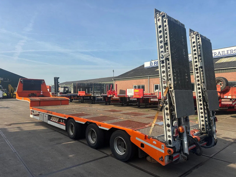 Zanner STL 45, 2 AXLE FORCED STEERING,LIFTING DECK, REMOTE CONTROL, WINCH, DUBBLE HYDRAULIC RAMPS - Nizko noseča polprikolica: slika 5 Zanner STL 45, 2 AXLE FORCED STEERING,LIFTING DECK, REMOTE CONTROL, WINCH, DUBBLE HYDRAULIC RAMPS - Nizko noseča polprikolica: slika 5