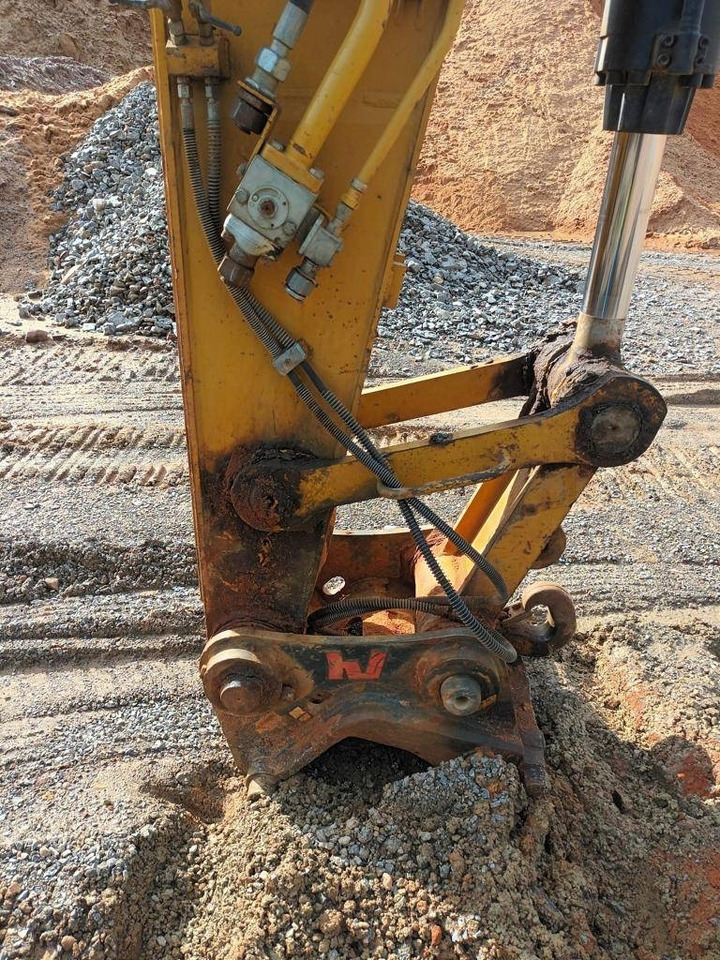 Bager goseničar CAT 323 DL: slika 6
