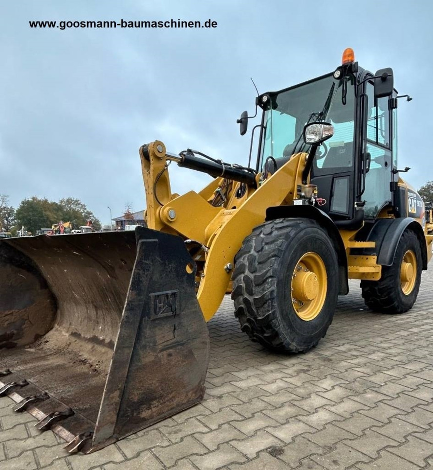CAT 907 M - Kolesni nakladalec: slika 2 CAT 907 M - Kolesni nakladalec: slika 2