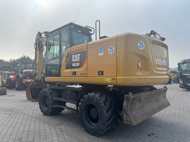 CAT M 320 F - Bager na kolesih: slika 2 CAT M 320 F - Bager na kolesih: slika 2