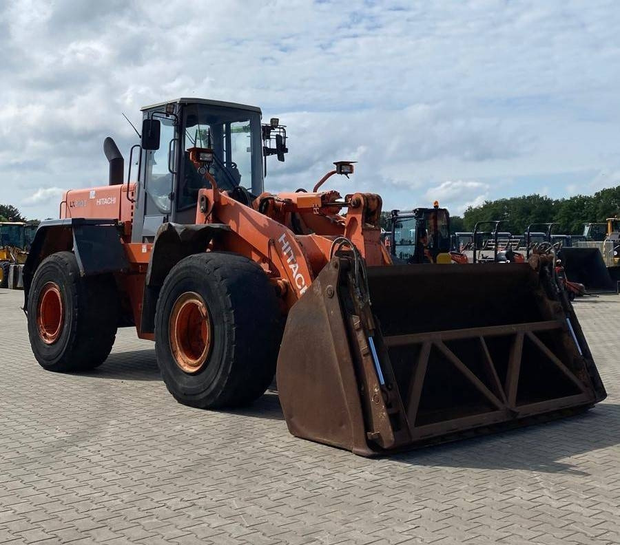 Hitachi LX 210 E - Kolesni nakladalec: slika 1 Hitachi LX 210 E - Kolesni nakladalec: slika 1