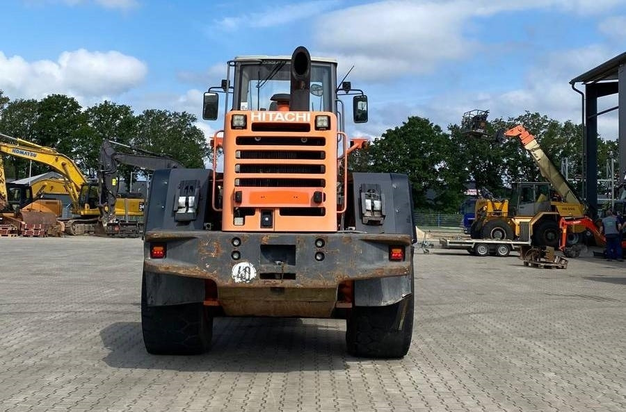Hitachi LX 210 E - Kolesni nakladalec: slika 4 Hitachi LX 210 E - Kolesni nakladalec: slika 4