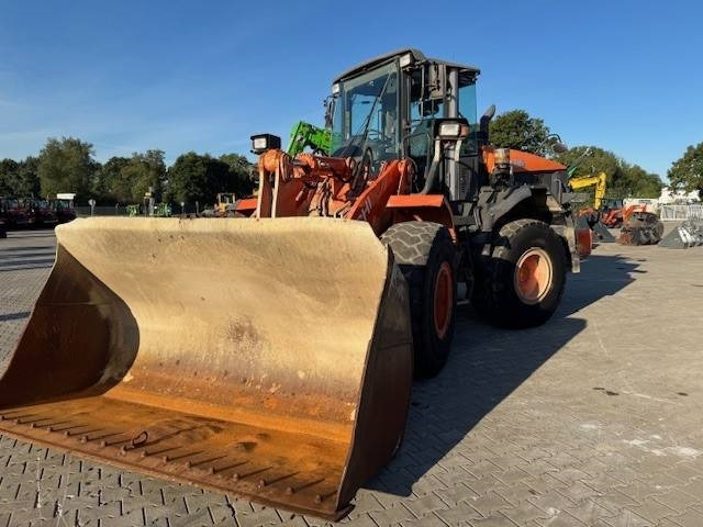 Hitachi ZW 180 - Kolesni nakladalec: slika 2 Hitachi ZW 180 - Kolesni nakladalec: slika 2