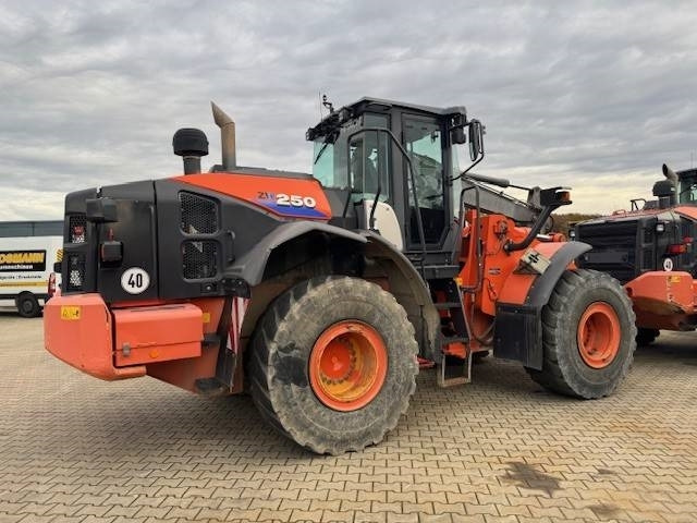 Hitachi ZW 250-6 - Kolesni nakladalec: slika 3 Hitachi ZW 250-6 - Kolesni nakladalec: slika 3