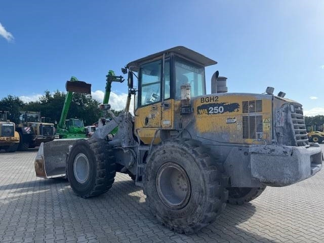 Komatsu WA 250-5 - Kolesni nakladalec: slika 2 Komatsu WA 250-5 - Kolesni nakladalec: slika 2