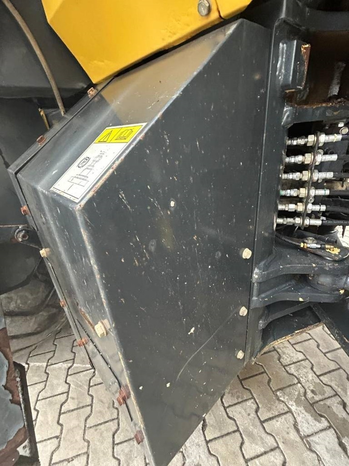 Komatsu WA 470-6  - Kolesni nakladalec: slika 4 Komatsu WA 470-6  - Kolesni nakladalec: slika 4