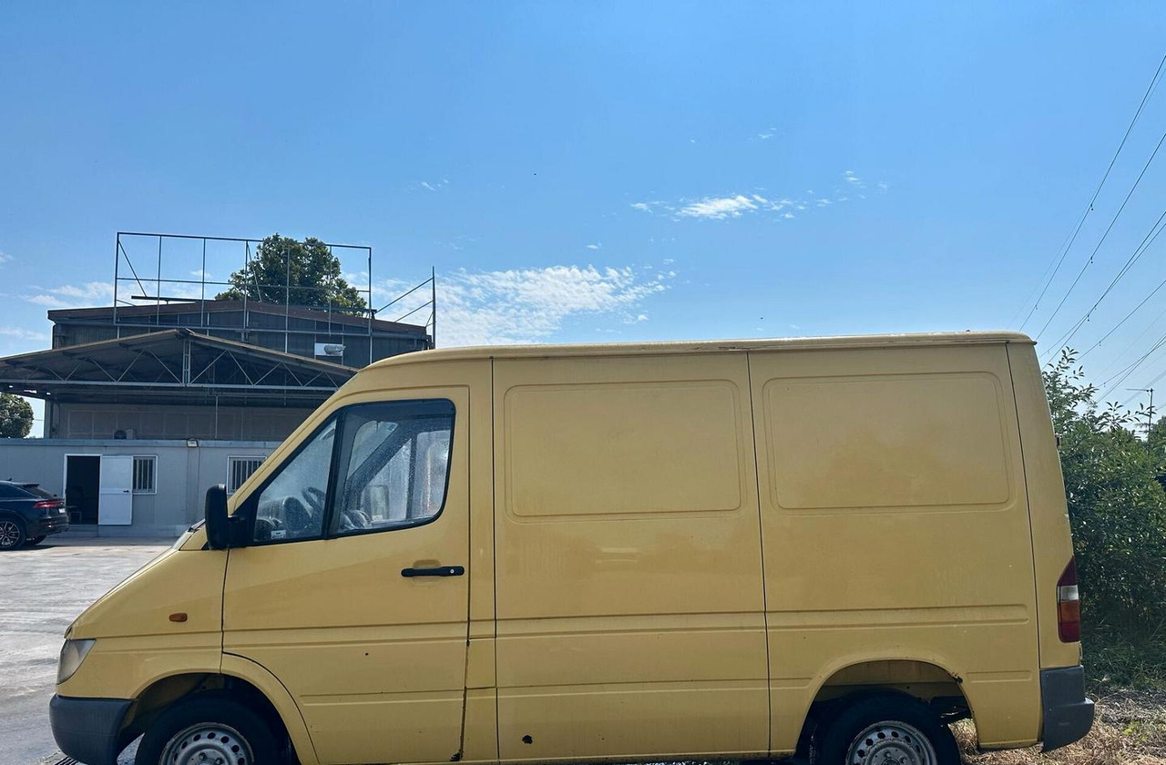 Furgone Mercedes Sprinter 211 - Furgon: slika 1 Furgone Mercedes Sprinter 211 - Furgon: slika 1