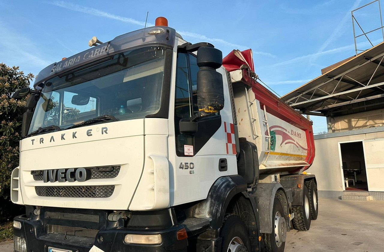 Iveco Trakker 450 4 assi euro 5 - Tovornjak prekucnik: slika 5 Iveco Trakker 450 4 assi euro 5 - Tovornjak prekucnik: slika 5
