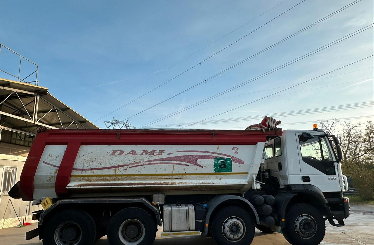 Iveco Trakker 450 4 assi euro 5 - Tovornjak prekucnik: slika 4 Iveco Trakker 450 4 assi euro 5 - Tovornjak prekucnik: slika 4