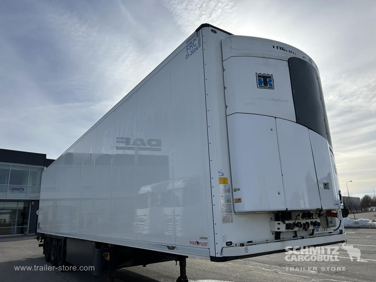 SCHMITZ Reefer Multitemp Double deck Taillift - Izotermična polprikolica: slika 1 SCHMITZ Reefer Multitemp Double deck Taillift - Izotermična polprikolica: slika 1