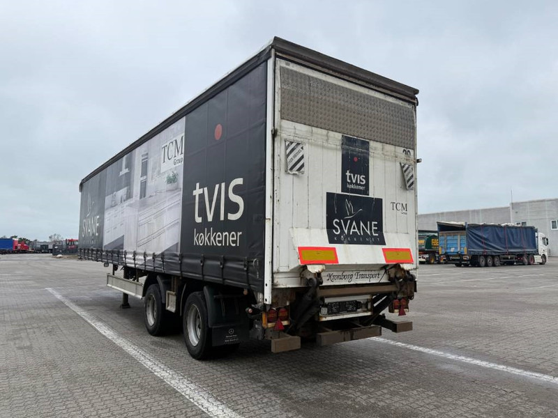 Fliegl Curtainsider / Planenauflieger / Gardin - Polprikolica s ponjavo: slika 5 Fliegl Curtainsider / Planenauflieger / Gardin - Polprikolica s ponjavo: slika 5