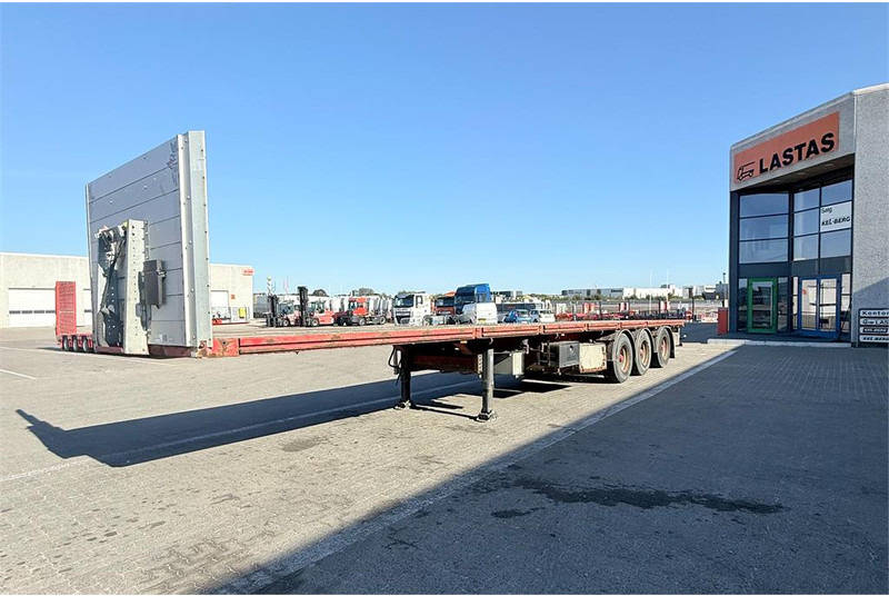 HRD 13.6 m - Polprikolica s kesonom: slika 1 HRD 13.6 m - Polprikolica s kesonom: slika 1