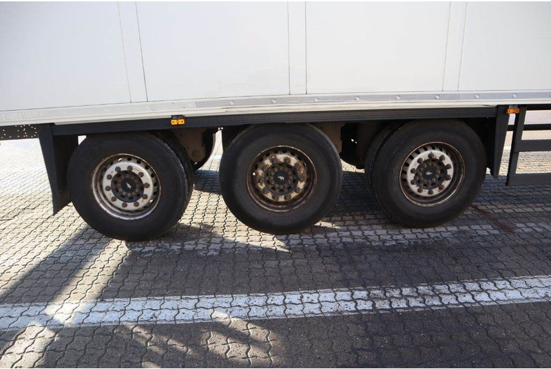 Polprikolica hladilnik Schmitz Cargobull 3 aks køletrailer: slika 7 Polprikolica hladilnik Schmitz Cargobull 3 aks køletrailer: slika 7