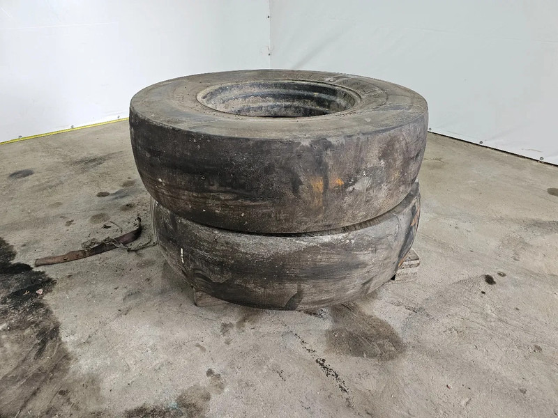 Firestone 16.9-30 - Guma za Tovornjak: slika 1 Firestone 16.9-30 - Guma za Tovornjak: slika 1