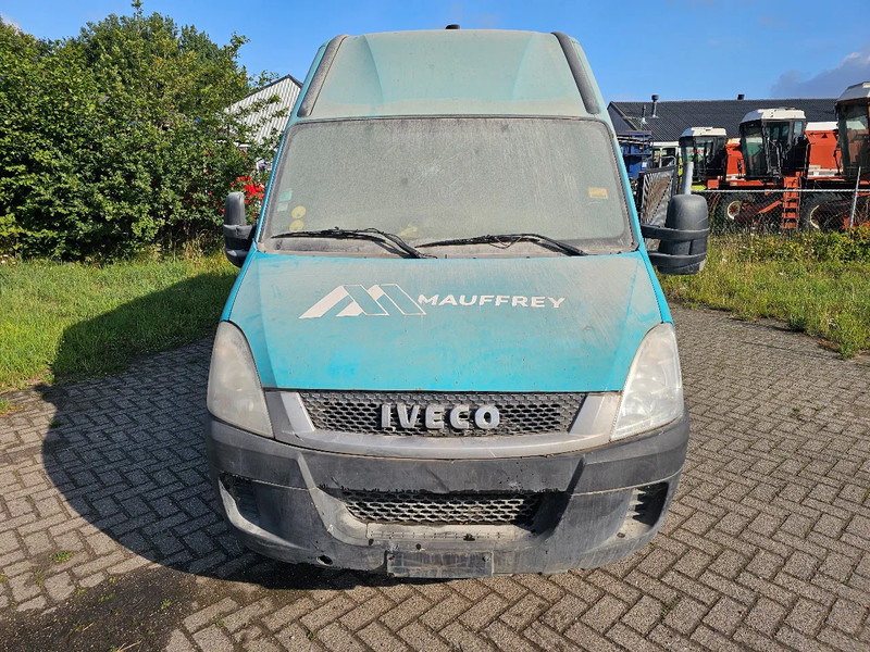 Iveco Daily 35C15V Daily 35C15V - Avtomobil: slika 2 Iveco Daily 35C15V Daily 35C15V - Avtomobil: slika 2