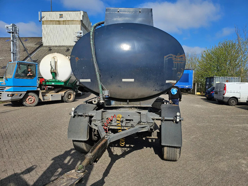 Magyar EA2 - Polprikolica cisterna: slika 3 Magyar EA2 - Polprikolica cisterna: slika 3