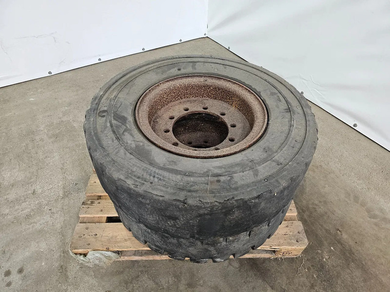 Michelin FULL RUBBER - 315/80R22.5 - Guma za Tovornjak: slika 1 Michelin FULL RUBBER - 315/80R22.5 - Guma za Tovornjak: slika 1