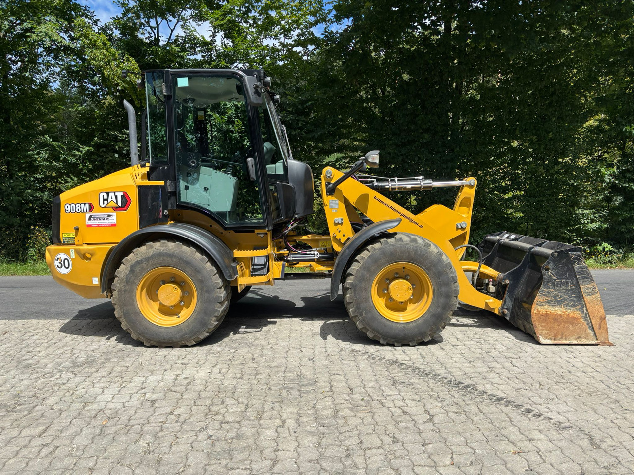 CATERPILLAR 908 M - Kolesni nakladalec: slika 2 CATERPILLAR 908 M - Kolesni nakladalec: slika 2