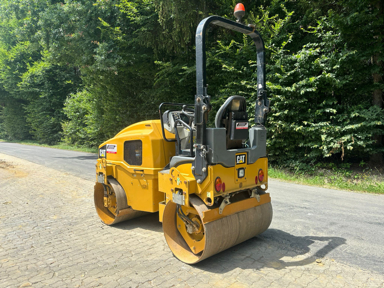 CATERPILLAR CB 4 B - Mini valjar: slika 5 CATERPILLAR CB 4 B - Mini valjar: slika 5