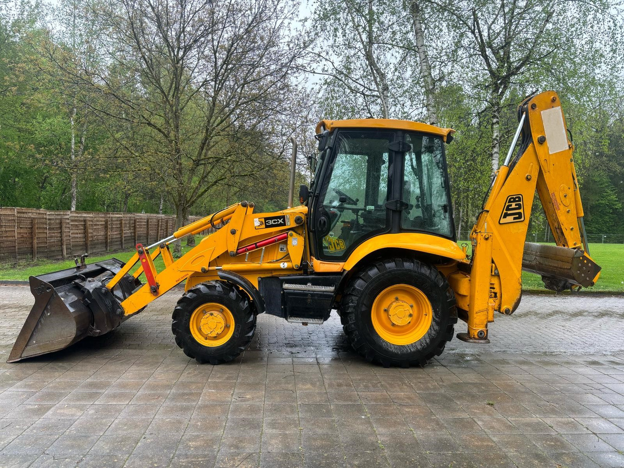 JCB 3CX - Bager nakladalec: slika 1 JCB 3CX - Bager nakladalec: slika 1