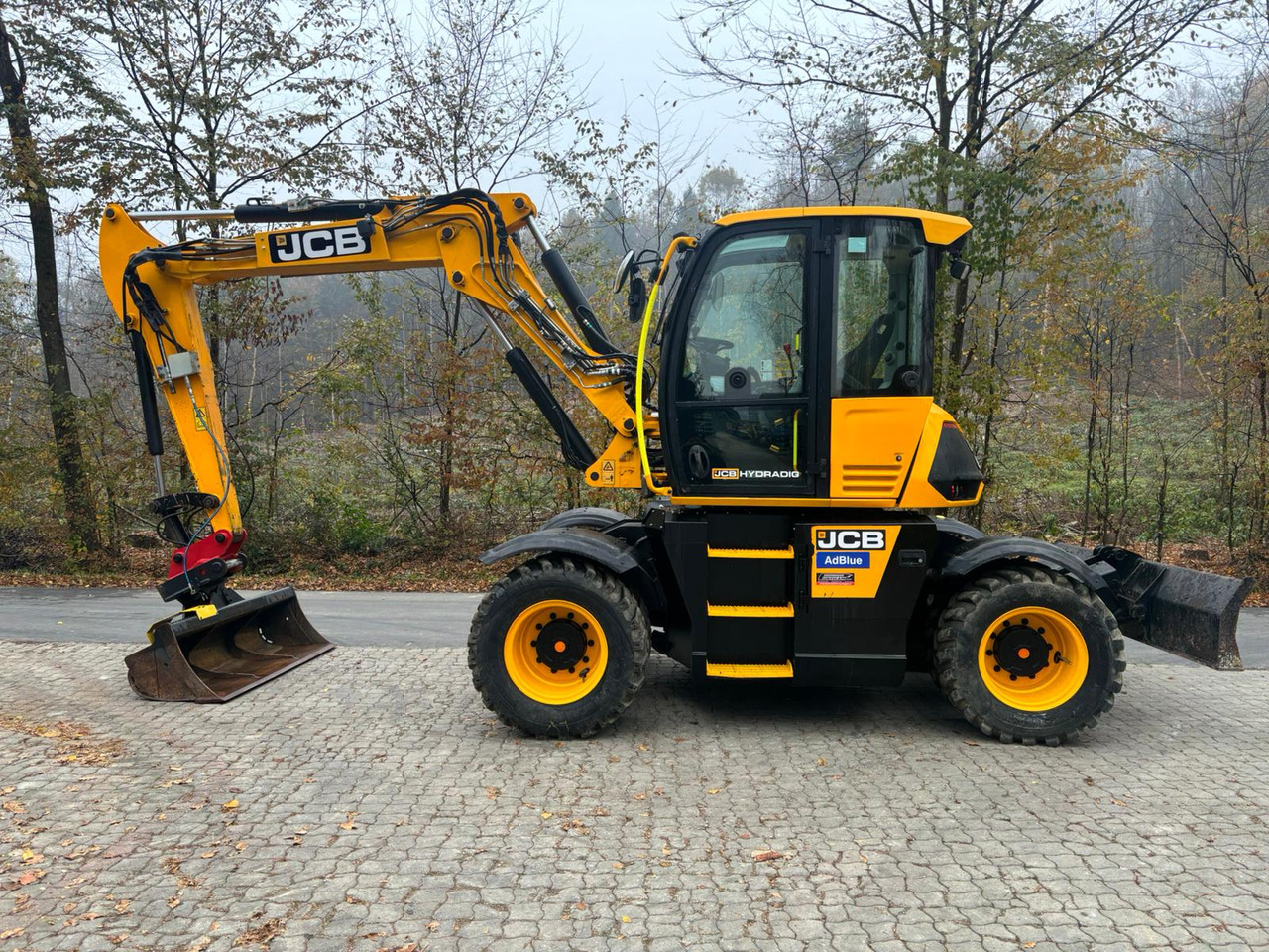 JCB HD 110 WT 4F - Bager na kolesih: slika 1 JCB HD 110 WT 4F - Bager na kolesih: slika 1