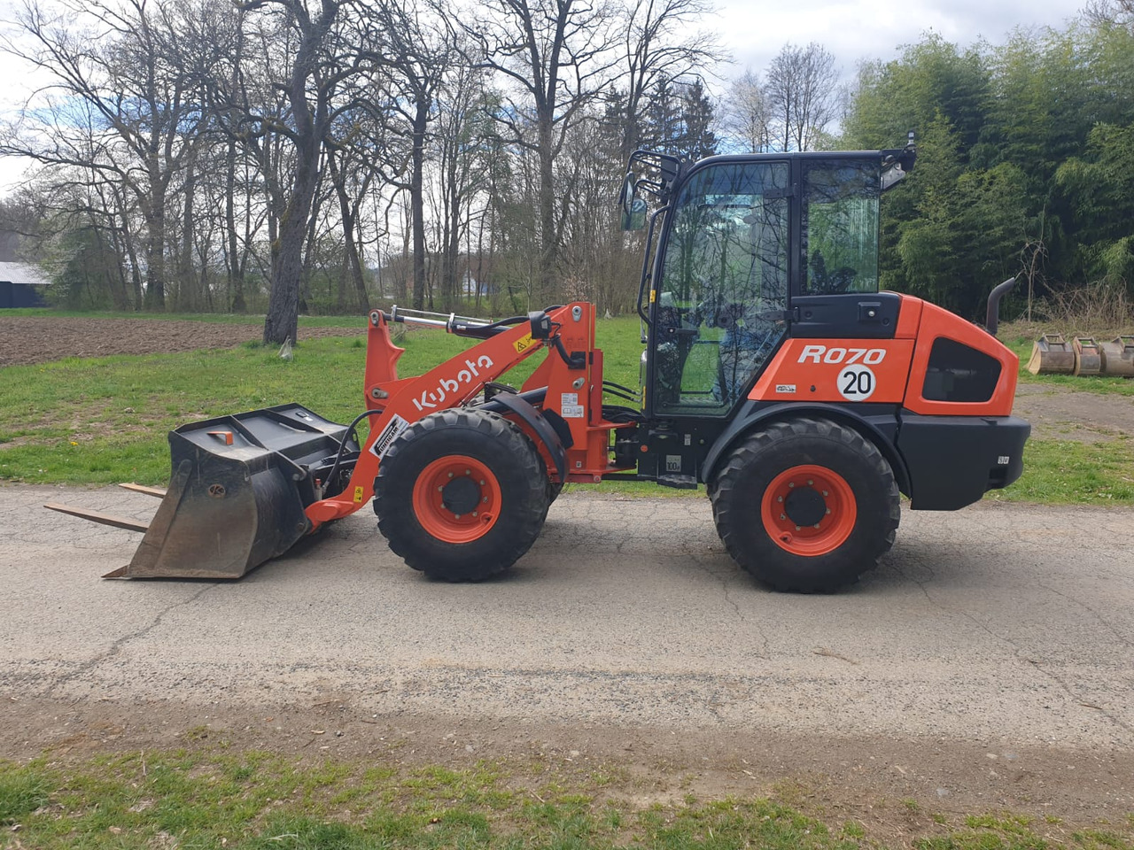 KUBOTA R 070 - Kolesni nakladalec: slika 1 KUBOTA R 070 - Kolesni nakladalec: slika 1