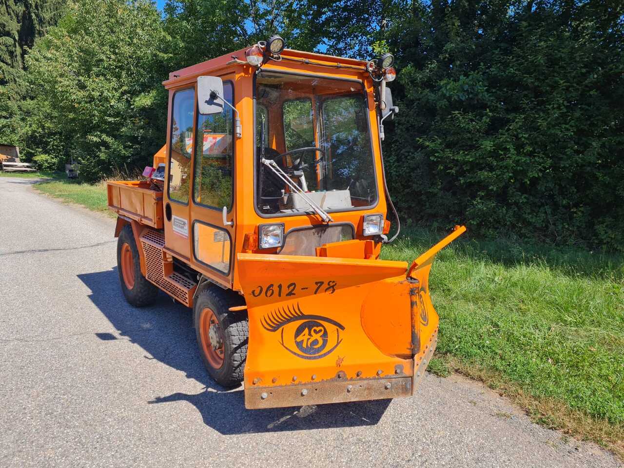Boschung Pony DP 40 AK - Komunalno/ Posebno vozilo: slika 3 Boschung Pony DP 40 AK - Komunalno/ Posebno vozilo: slika 3
