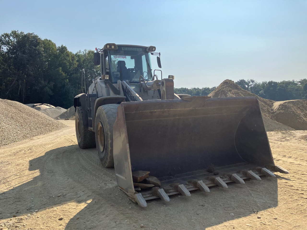 LIEBHERR L 566 - Kolesni nakladalec: slika 4 LIEBHERR L 566 - Kolesni nakladalec: slika 4