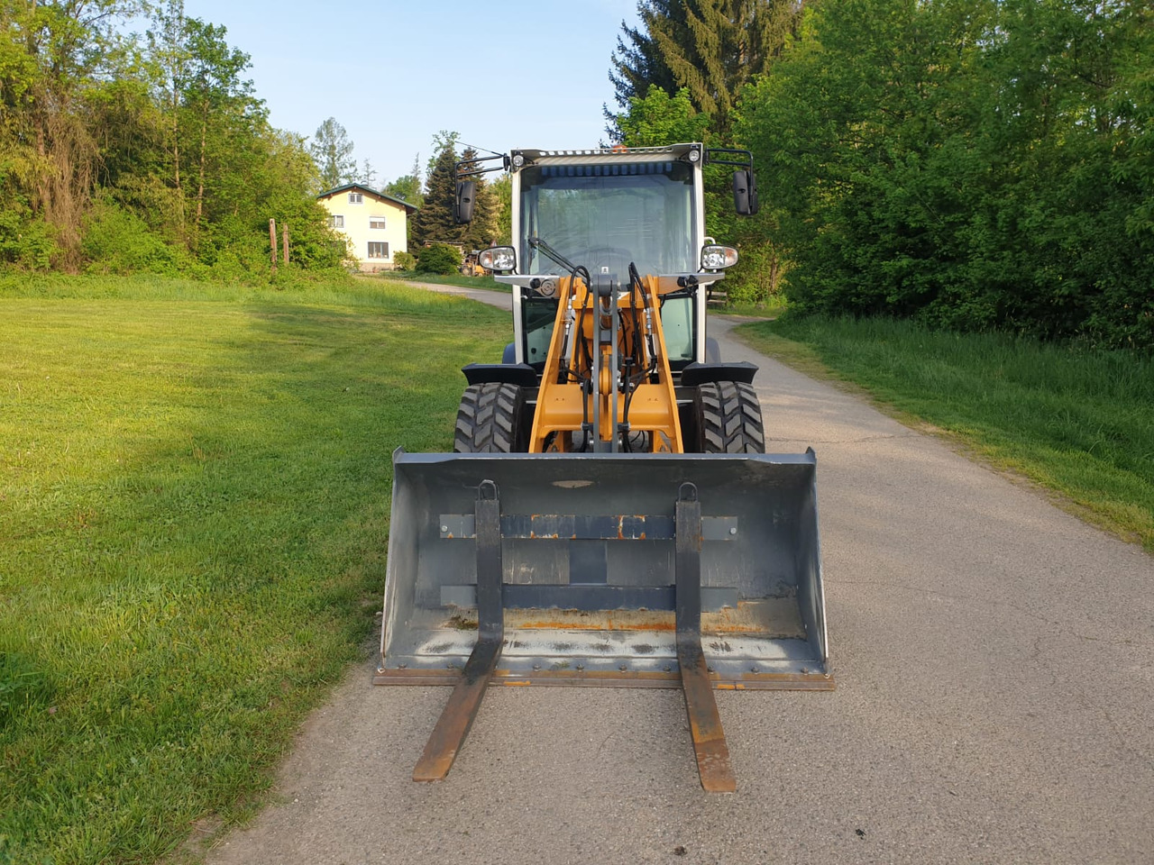 Liebherr L 504 C - Kolesni nakladalec: slika 4 Liebherr L 504 C - Kolesni nakladalec: slika 4