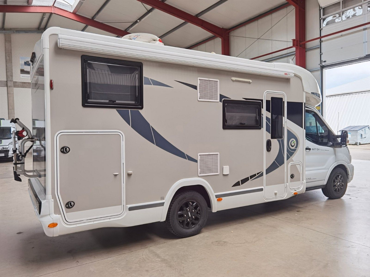 Chausson 627 GA TITANIUM -PREMIUM /EINZELBETTEN & HUBBETT - Polintegriran avtodom: slika 4 Chausson 627 GA TITANIUM -PREMIUM /EINZELBETTEN & HUBBETT - Polintegriran avtodom: slika 4