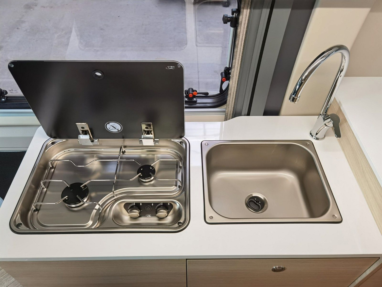 Chausson V697 FIRST LINE / ZUBEHÖR-PAKET / EINZELBETTEN lizing Chausson V697 FIRST LINE / ZUBEHÖR-PAKET / EINZELBETTEN: slika 15