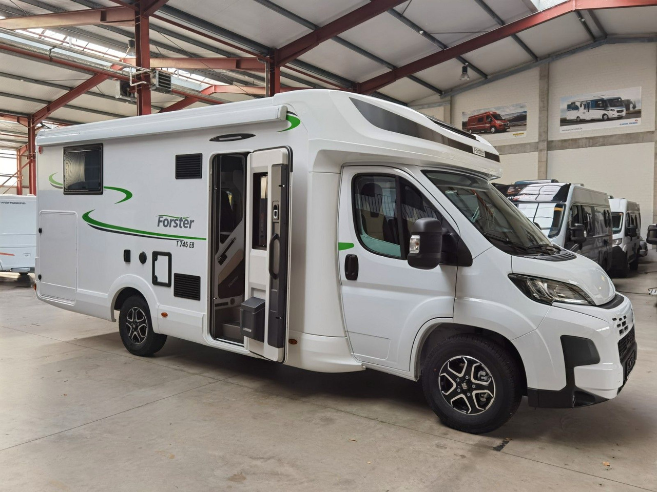 Polintegriran avtodom Forster T 745 EB /-2025-/ 140PS / EINZELBETTEN & RAUMBAD: slika 9