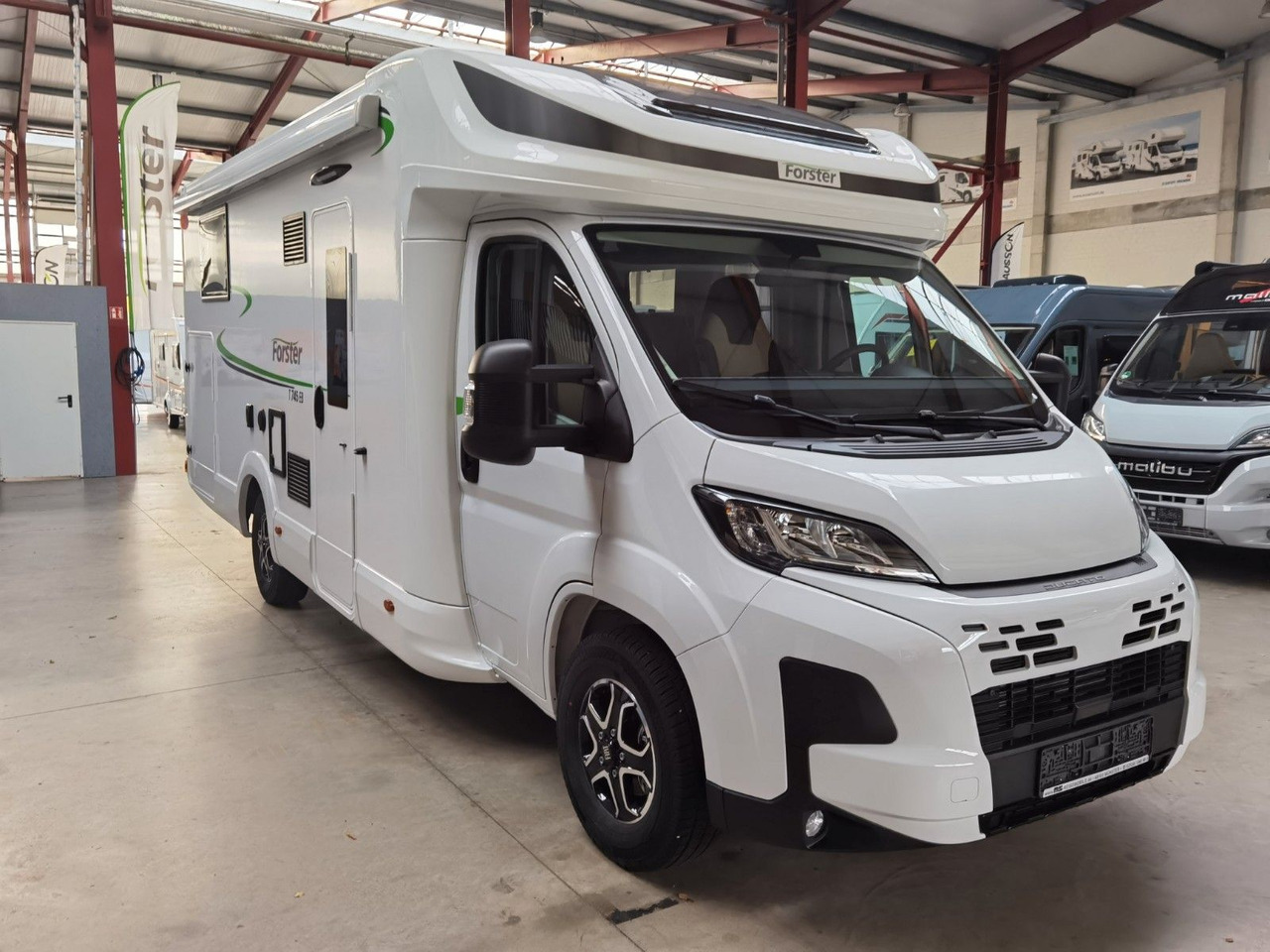 Polintegriran avtodom Forster T 745 EB /-2025-/ 140PS / EINZELBETTEN & RAUMBAD: slika 8