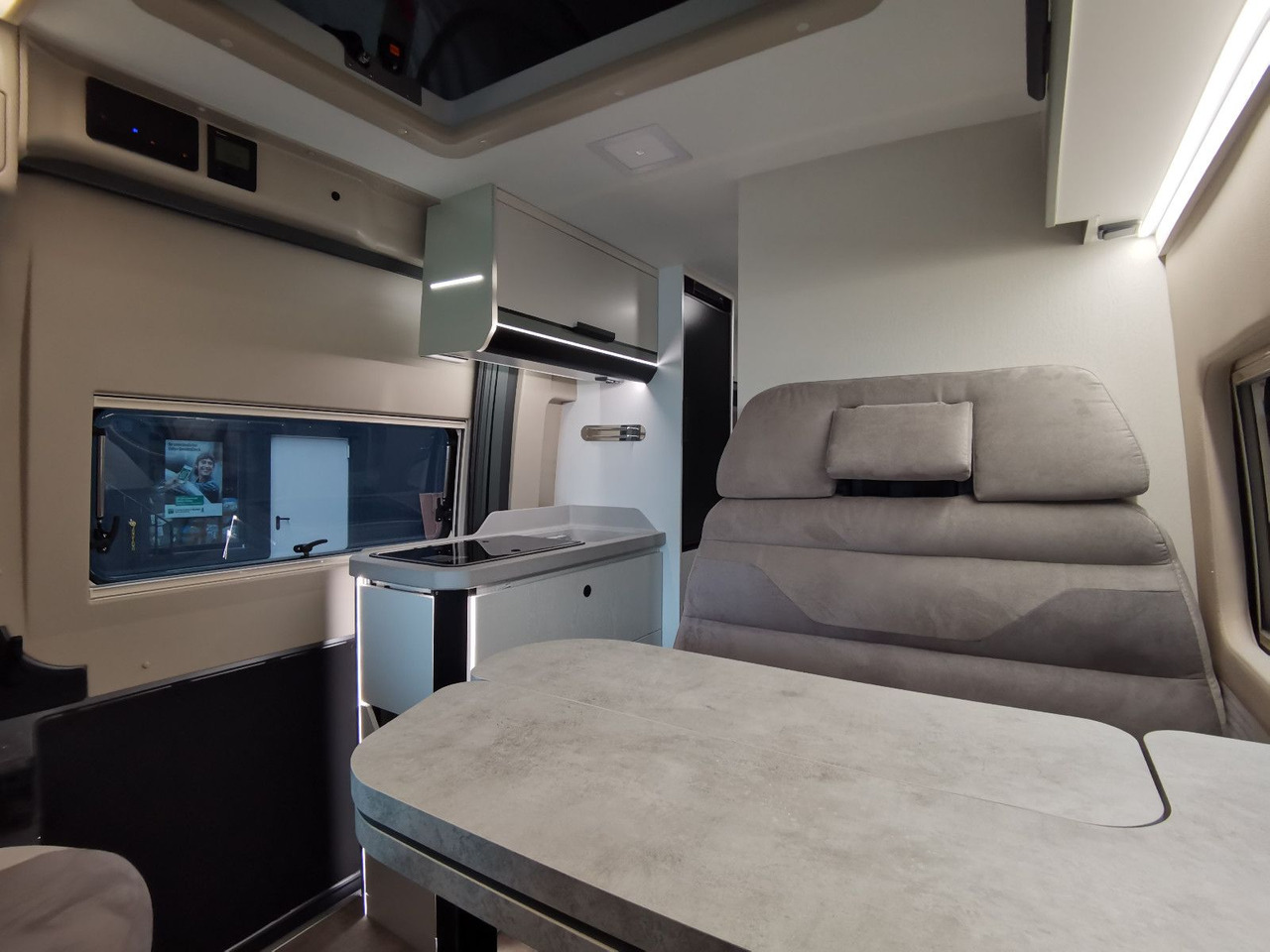 Kombi avtodom Karmann DAVIS 590 LIFESTYLE / MODELL 2026 / AUFSTELLDACH: slika 21