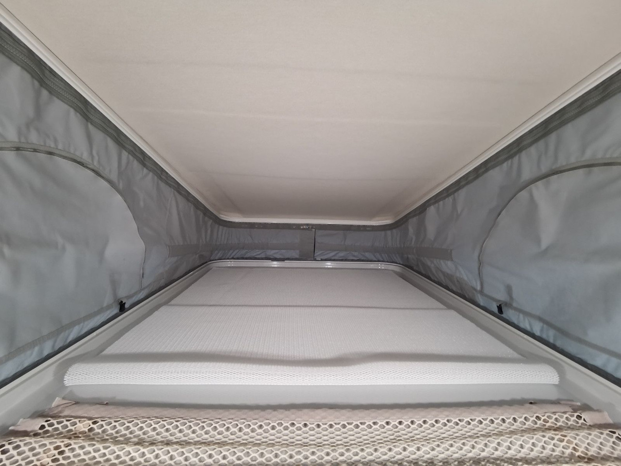 Kombi avtodom Karmann DAVIS 590 LIFESTYLE / MODELL 2026 / AUFSTELLDACH: slika 23