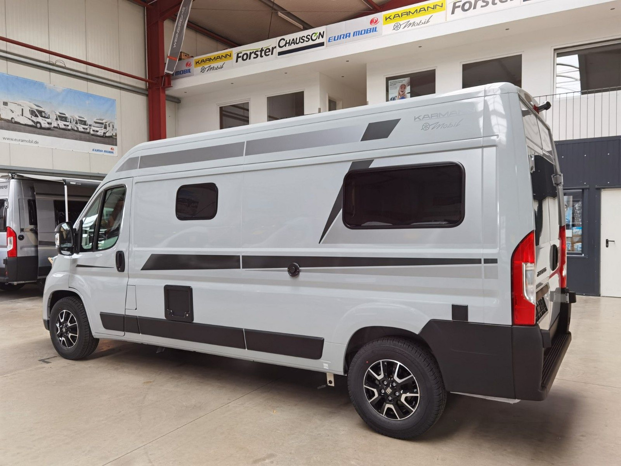 Karmann DEXTER 600 / -2026-/ EINZELBETTEN & BAR VERSION - Kombi avtodom: slika 5 Karmann DEXTER 600 / -2026-/ EINZELBETTEN & BAR VERSION - Kombi avtodom: slika 5