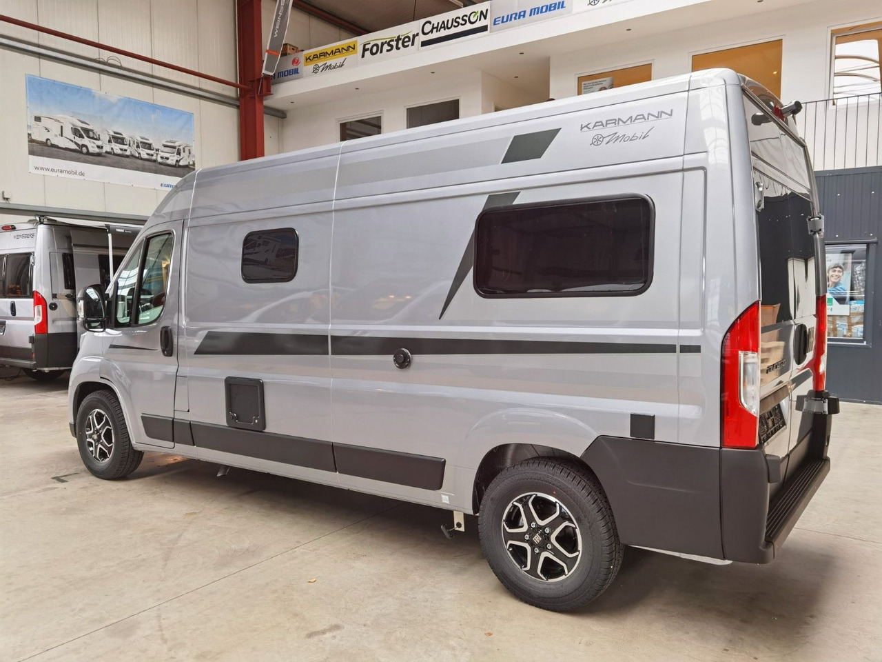 Karmann DEXTER 600 /- 2026-/ EINZELBETTEN & BAR VERSION - Kombi avtodom: slika 5 Karmann DEXTER 600 /- 2026-/ EINZELBETTEN & BAR VERSION - Kombi avtodom: slika 5