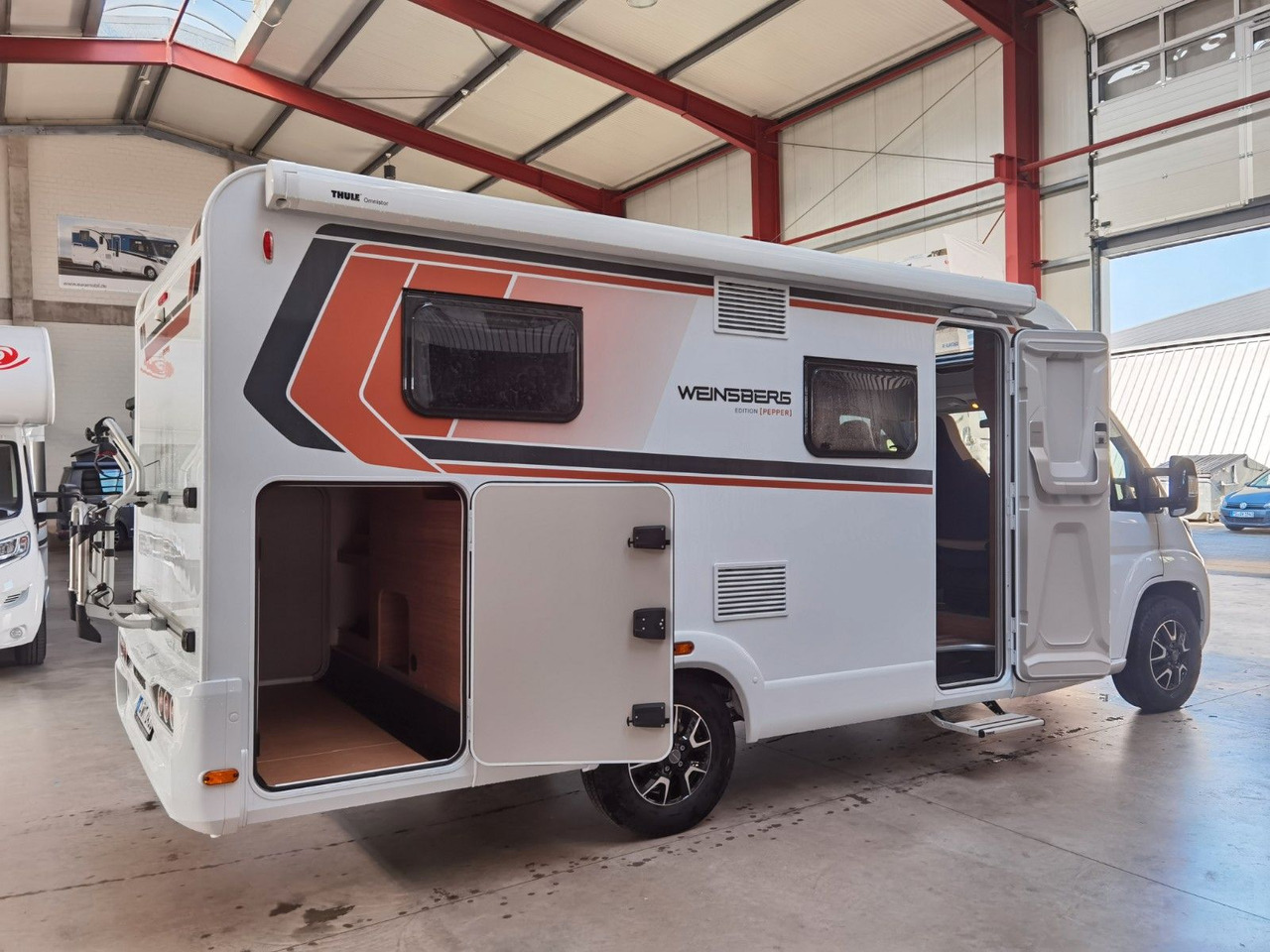 Polintegriran avtodom Weinsberg CARACOMPACT 600 MEG EDITION-PEPPER/ EINZELBETTEN: slika 8