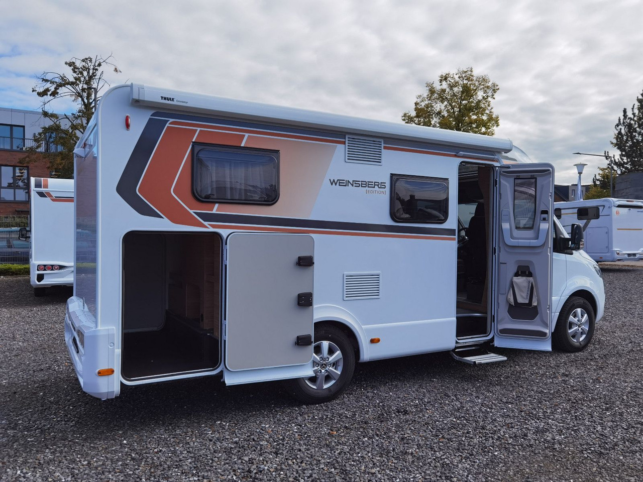 Nov Polintegriran avtodom Weinsberg CARACOMPACT 640 MEG EDITION-PEPPER /-MODELL 2025 Weinsberg CARACOMPACT 640 MEG EDITION-PEPPER /-MODELL 2025: slika 9