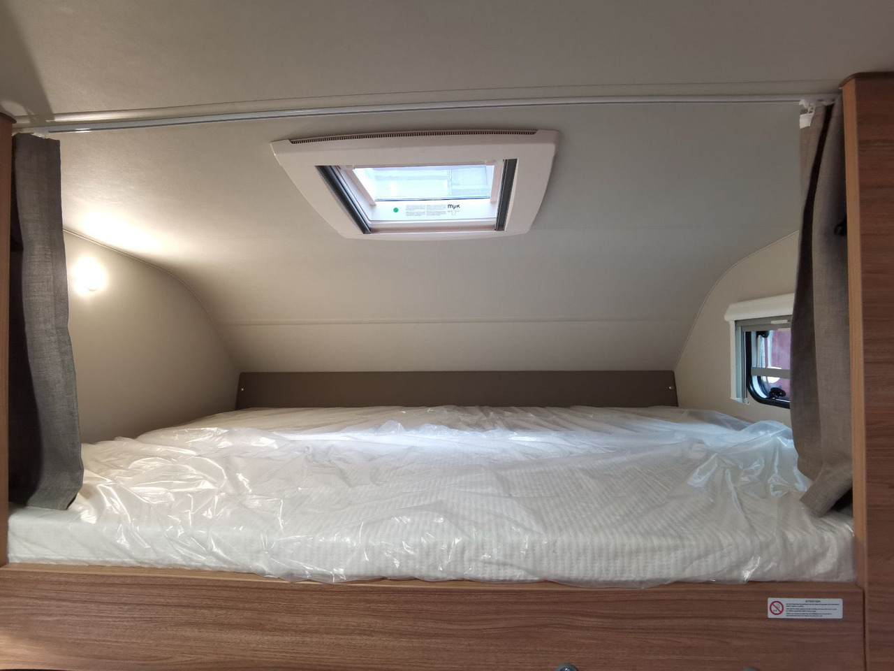 Weinsberg CARAHOME 550 MG /- 2025 - / 140 PS / NUR 5.97M lizing Weinsberg CARAHOME 550 MG /- 2025 - / 140 PS / NUR 5.97M: slika 20