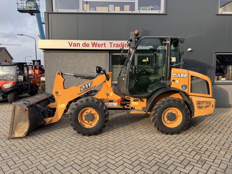 Case 21F Shovel / Radlader / Wheel Loader 2016 Bucket & Forks 3970Hours - Kolesni nakladalec: slika 2 Case 21F Shovel / Radlader / Wheel Loader 2016 Bucket & Forks 3970Hours - Kolesni nakladalec: slika 2