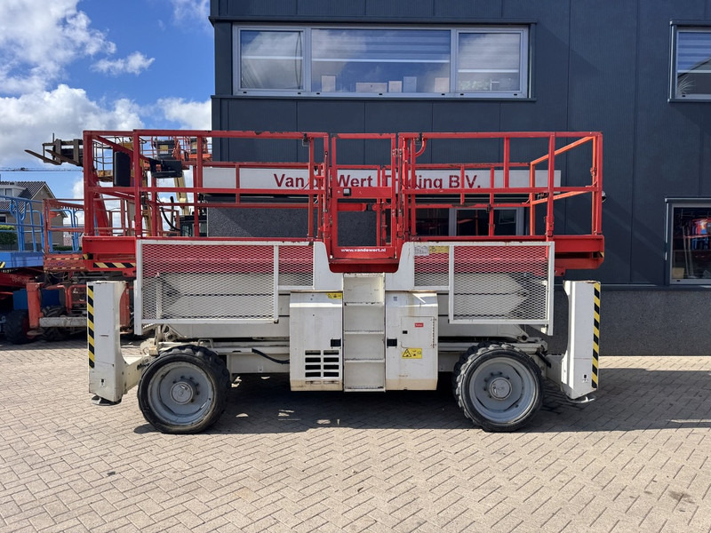 Genie GS 3390 RT Schaarhoogwerker / Scissor Lift / Arbeitsbuhne 12mtr werkhoogte 4x4 Deutz DIESEL 2013 - Škarjasta dvižna ploščad: slika 1 Genie GS 3390 RT Schaarhoogwerker / Scissor Lift / Arbeitsbuhne 12mtr werkhoogte 4x4 Deutz DIESEL 2013 - Škarjasta dvižna ploščad: slika 1