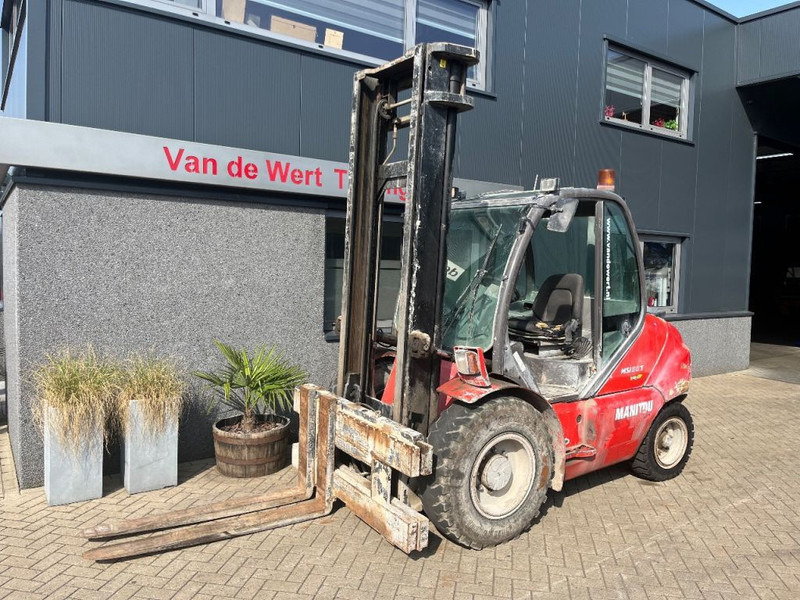 Manitou MSI50T MSI 50T duplo450 SIDESHIFT LUCHTBANDEN 2015 - Diesel viličar: slika 3 Manitou MSI50T MSI 50T duplo450 SIDESHIFT LUCHTBANDEN 2015 - Diesel viličar: slika 3