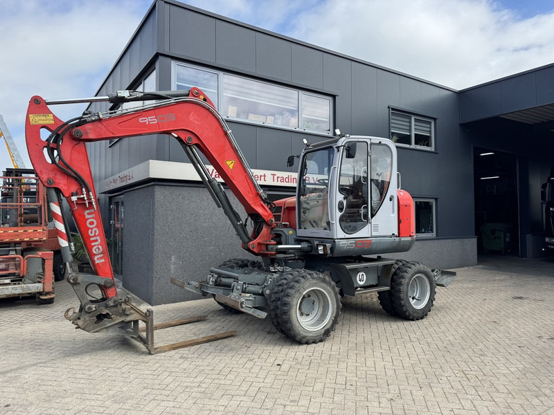 Neuson 9503 WD Mobiele Kraan 2009 Palletvork, Smalle Bak / Breede Bak 8860hours Deutz Diesel. - Avtodvigalo: slika 3 Neuson 9503 WD Mobiele Kraan 2009 Palletvork, Smalle Bak / Breede Bak 8860hours Deutz Diesel. - Avtodvigalo: slika 3