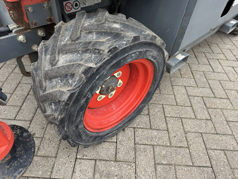 Škarjasta dvižna ploščad Skyjack SJ 6832RT Schaarhoogwerker / Scissor / Arbeitsbuhne 2016 4X4 Kubota Diesel 12M Werkhoogte: slika 9