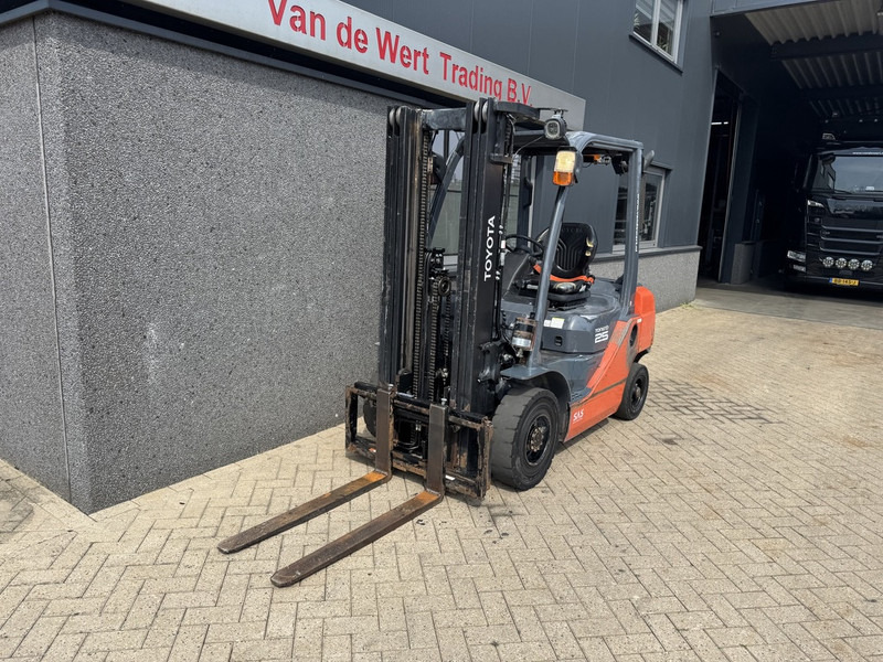 Toyota 02-8FDF25 Triplo 470 Freelift / Sideshift Diesel 2018 - Diesel viličar: slika 3 Toyota 02-8FDF25 Triplo 470 Freelift / Sideshift Diesel 2018 - Diesel viličar: slika 3