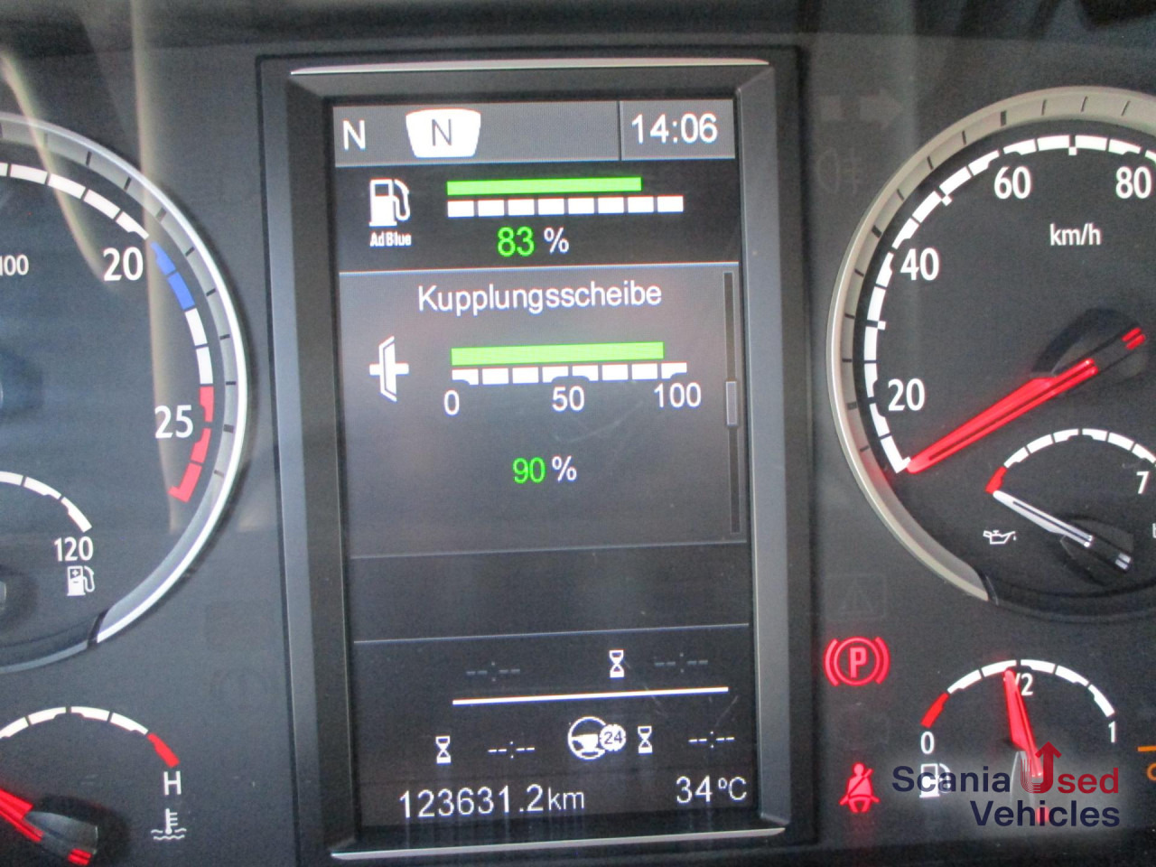 SCANIA P 320 DB6x2*4MLB EWERS Getränkeaufbau, 2 x AHK - Tovornjak za prevoz pijač: slika 3 SCANIA P 320 DB6x2*4MLB EWERS Getränkeaufbau, 2 x AHK - Tovornjak za prevoz pijač: slika 3